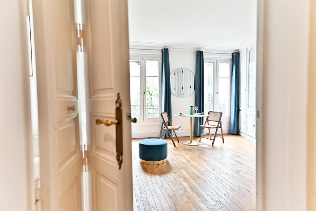 Appartement Haussmannien Lumineux Et Central- II Париж Екстериор снимка