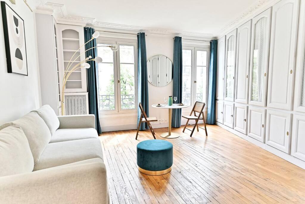 Appartement Haussmannien Lumineux Et Central- II Париж Екстериор снимка